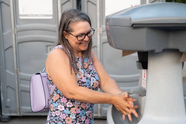 Best Sanitation services for porta potties  in Kealakekua, HI